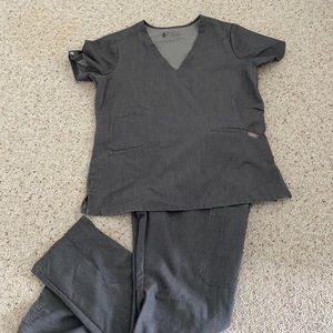 FIGS Scrubs - set 1